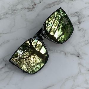 💙Sunglasses| Green lens sunglasses